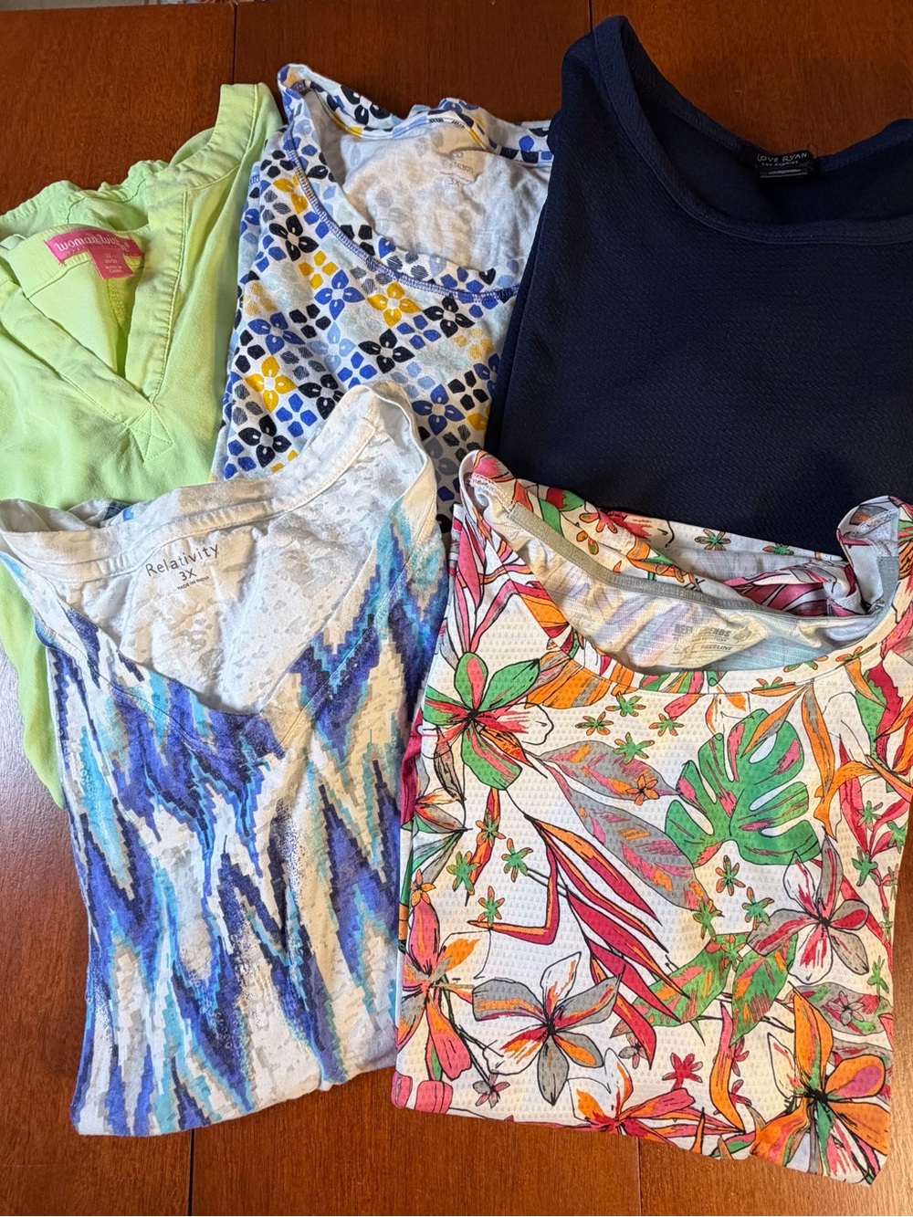 Lot Of Five Women’s 3X Plus Size Shirts Solid And Pattern